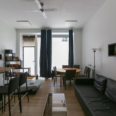 Comfortable 49 M Apartment In The Heart Of Париж Екстериор снимка