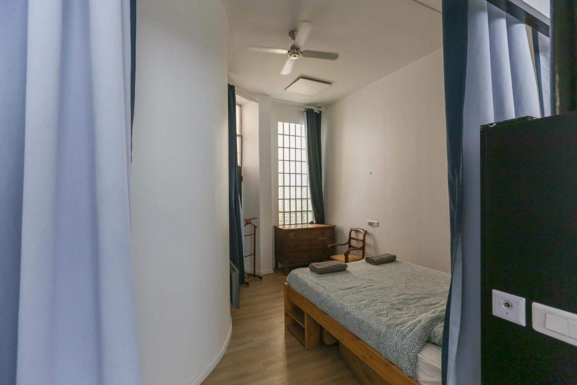 Comfortable 49 M Apartment In The Heart Of Париж Екстериор снимка